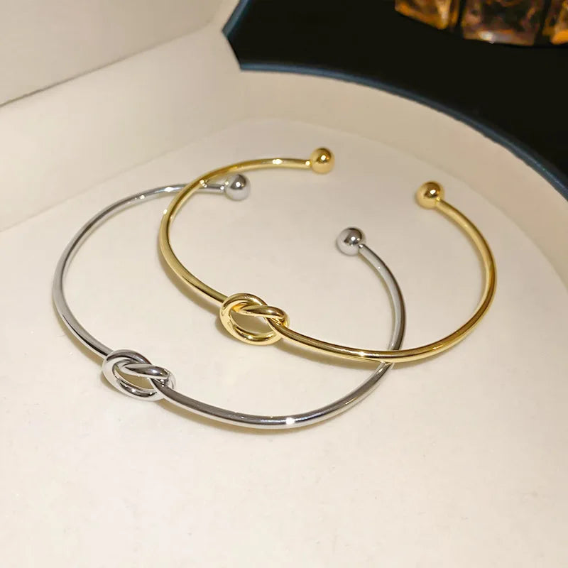 Titan Twist Bracelet